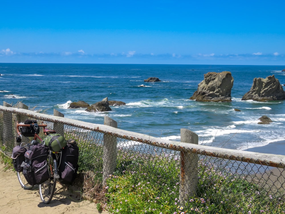 Day 32 – Bicycle Touring Humbug SP to Sunset SP. Rain at night, beautiful day, Bandon Beaches